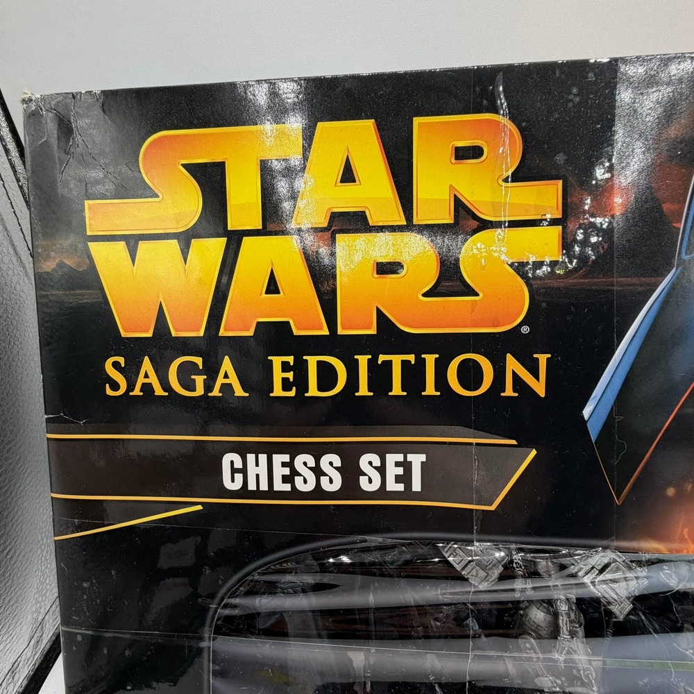 Star Wars Saga Edition Chess Set 2005 Parker Brothers Complete 3D Pieces - Picture 2 of 16